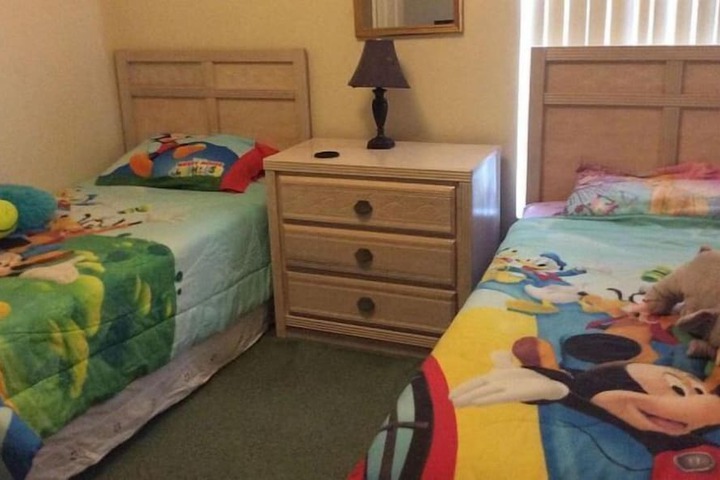 Room 9 of 17