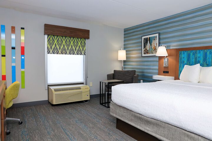 Room 12 of 21