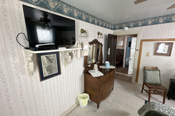 Room 29 of 74