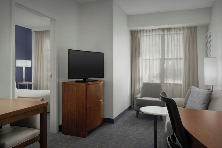 Room 22 of 48