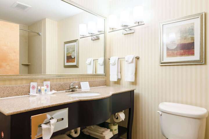 Comfort Suites Salina South