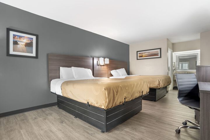 Room 11 of 23