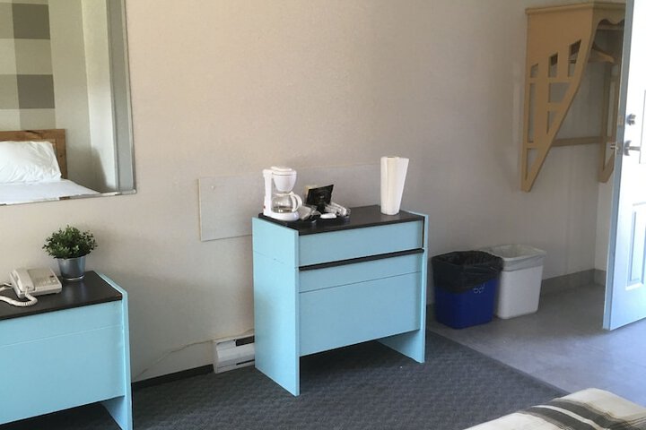 Room 37 of 44