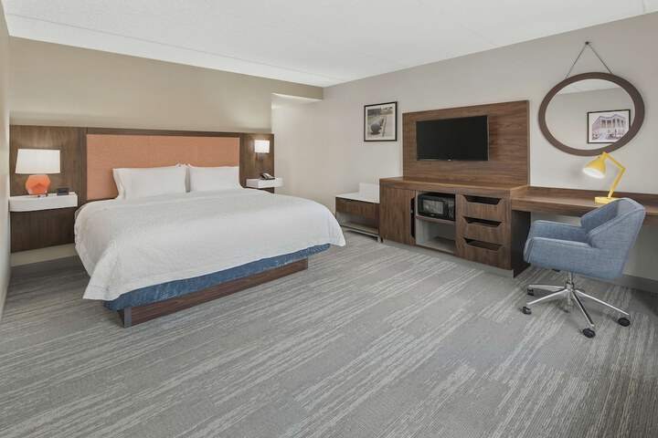 Room 8 of 31