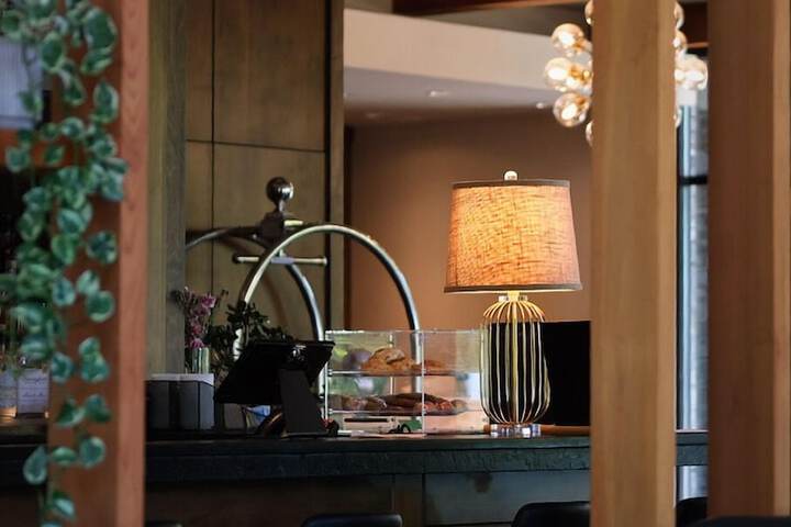 The Oswego Hotel