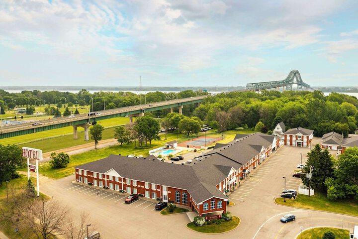 Les Suites de Laviolette an Ascend Collection Hotel