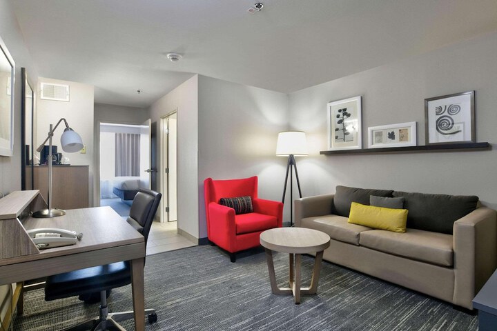 Room 14 of 22
