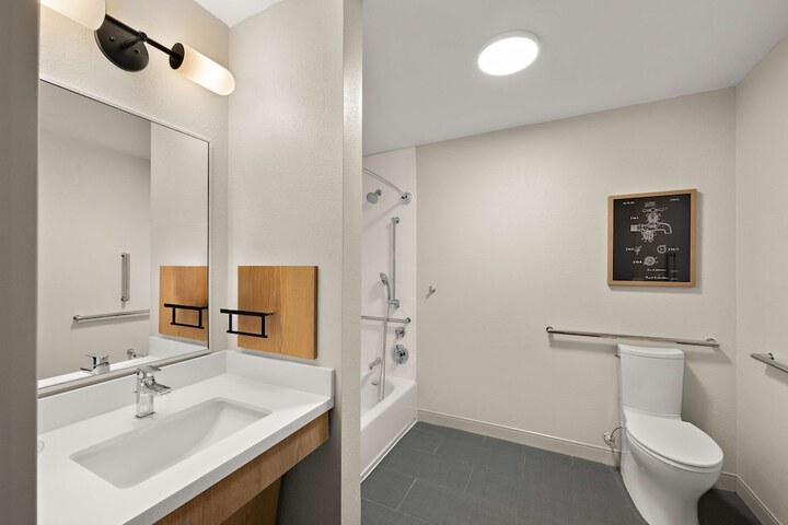 Sonesta Simply Suites Irvine East Foothill