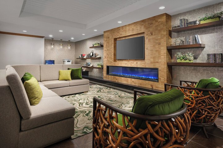 Hotel Interior 22 of 64