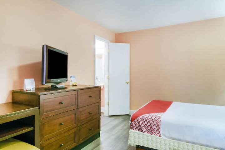 Room 9 of 22