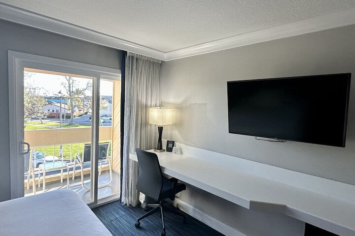 Room 36 of 105