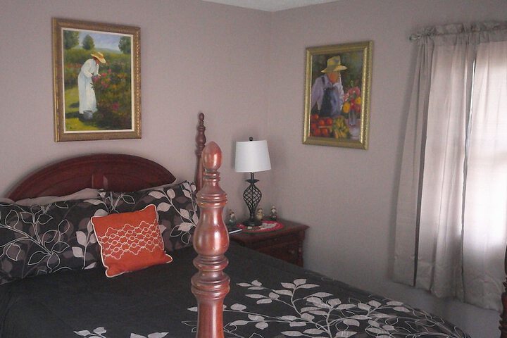 Room 98 of 154