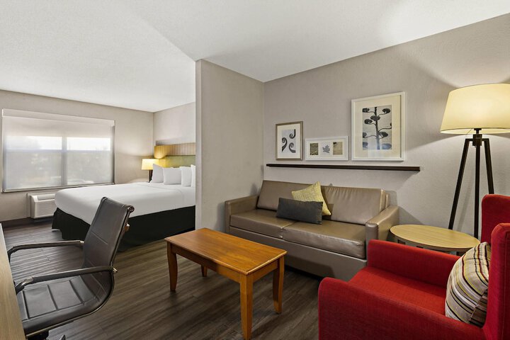 Country Inn & Suites by Radisson Hinesville, GA