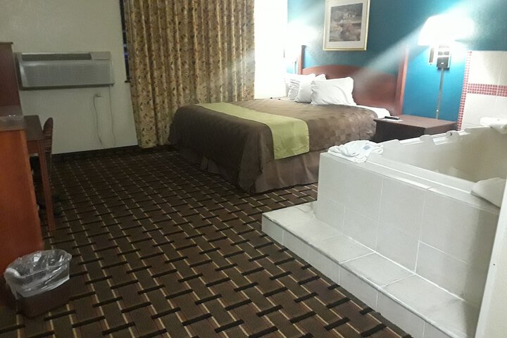 Room 20 of 29