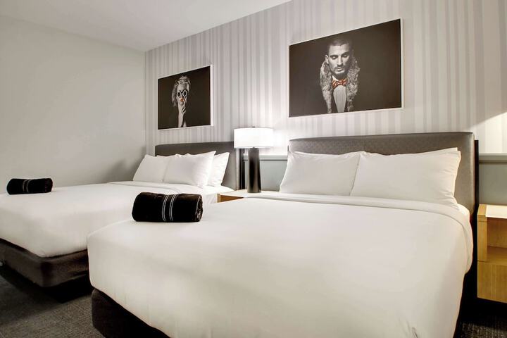 The Rose Chicago Tapestry Collection by Hilton