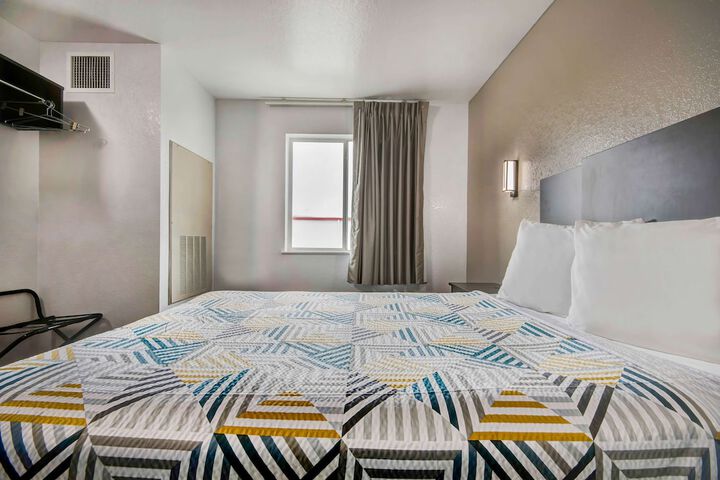 Room 27 of 58