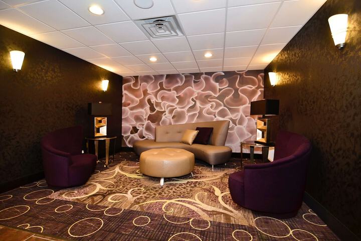 Hotel Interior 5 of 27