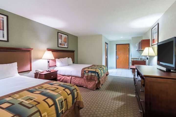 Room 21 of 25
