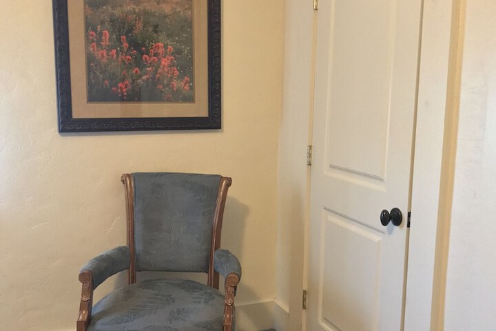 Room 16 of 65