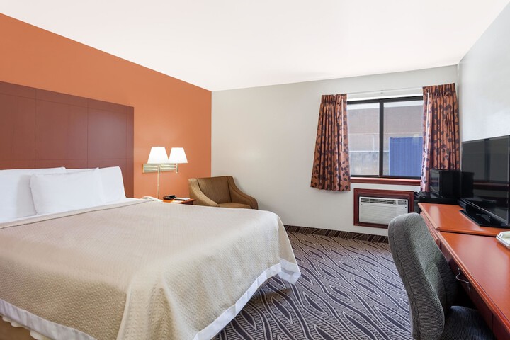 Room 28 of 45