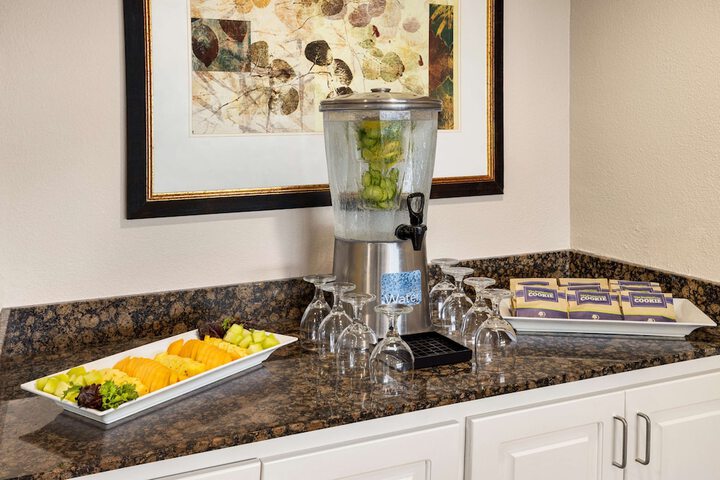 DoubleTree by Hilton Hotel New Orleans Airport