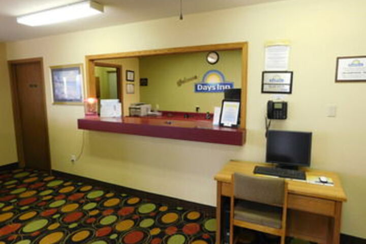 DAYS INN WILLIAMSBURG