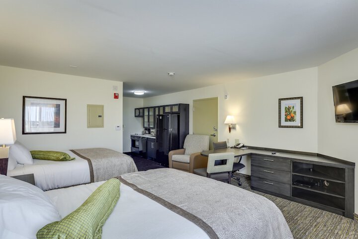 Candlewood Suites College Station at University by IHG