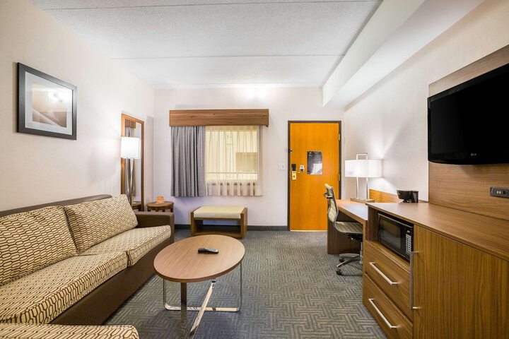 Room 20 of 34