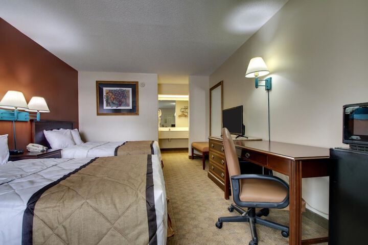Key West Inn - Lafayette
