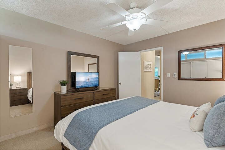 Room 213 of 333