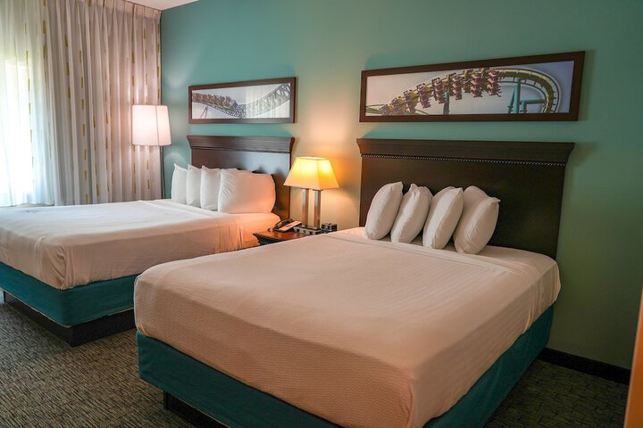 Cedar Points Express Hotel