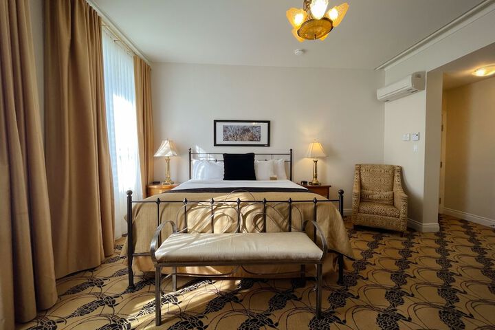 Room 37 of 124