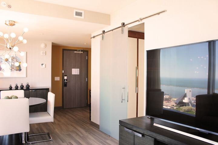 Room 42 of 99