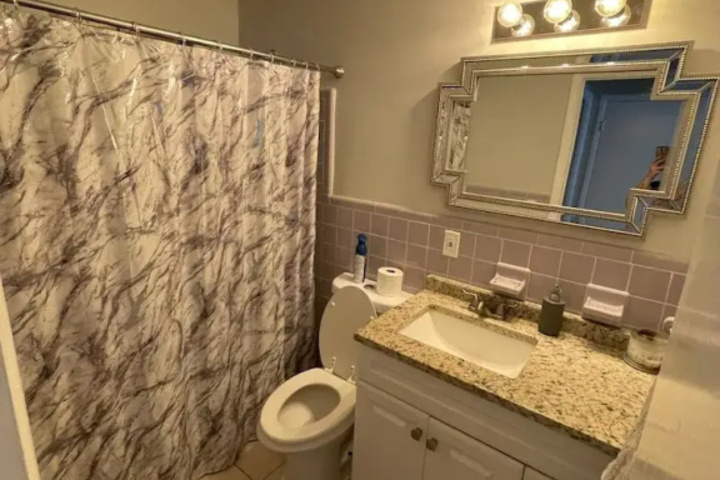 Entire Condo Close To Intercoastal 1 Bedroom Condo by Redawning
