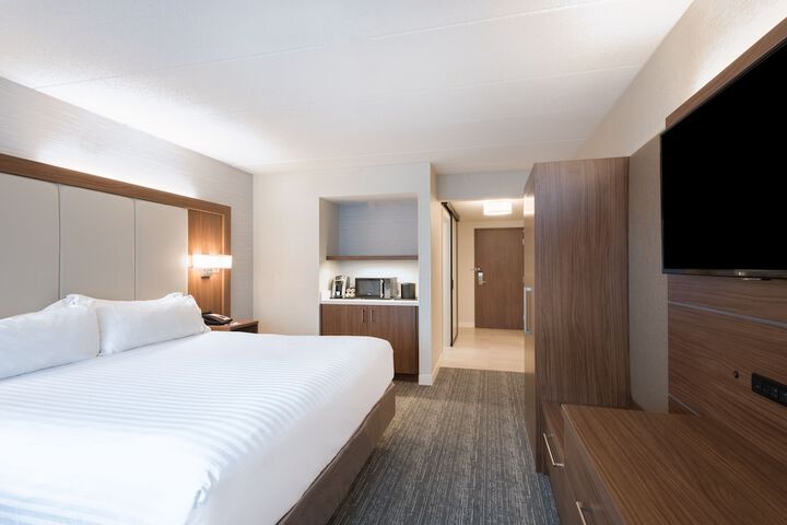 Room 26 of 36
