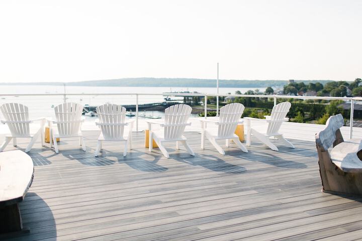 Sundeck 33 of 38