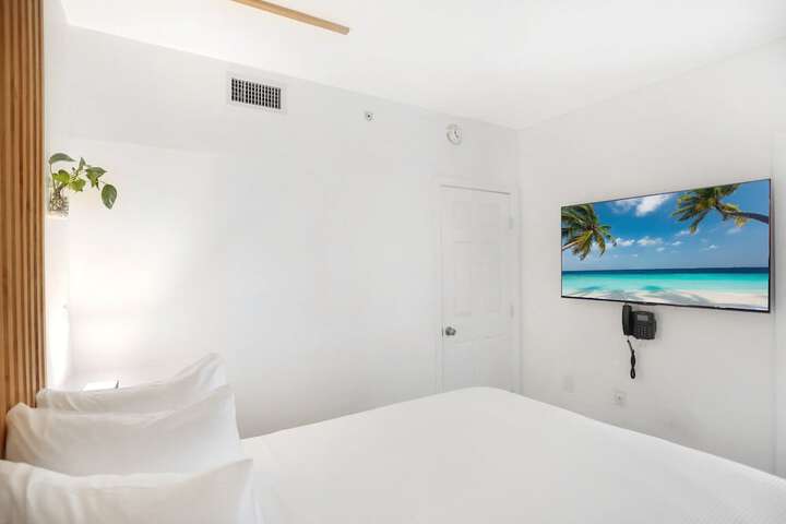 Room 126 of 167