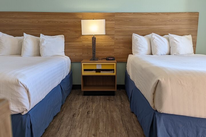 Room 25 of 46