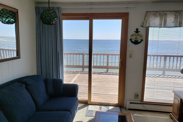 Algoma Beach Motel