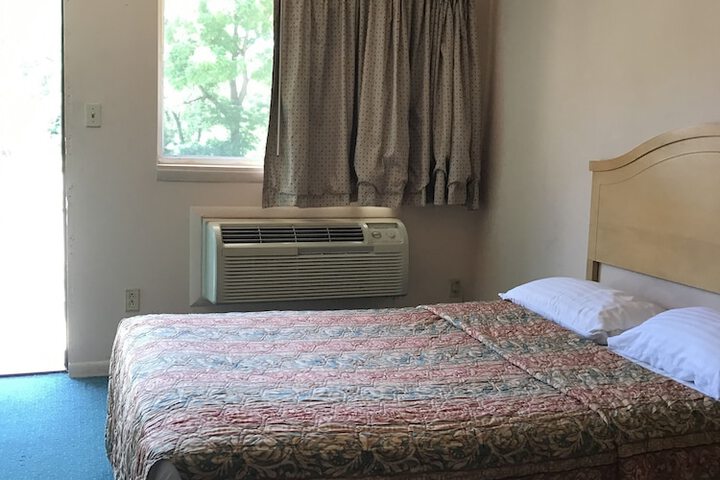 Red Maple Inn