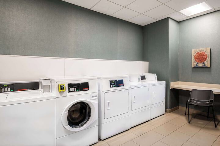 Homewood Suites by Hilton Anaheim Resort – Convention Center