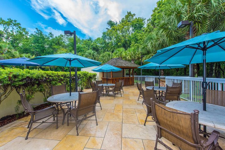 DoubleTree by Hilton North Charleston - Convention Center