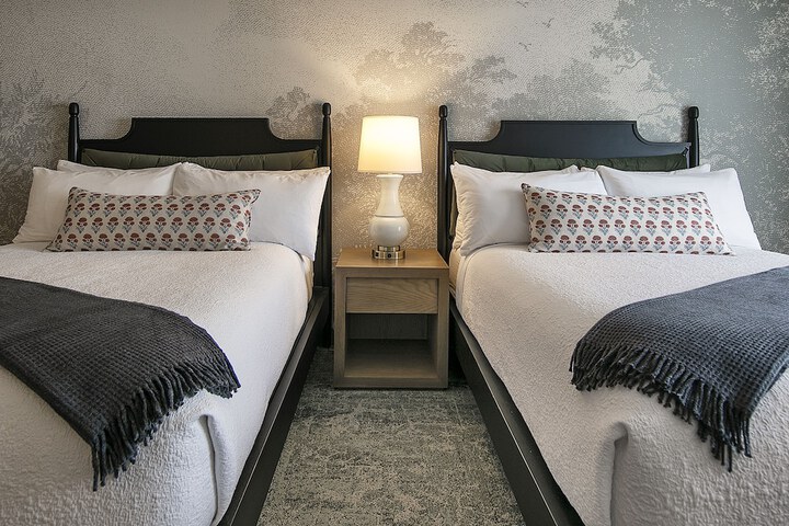 Room 18 of 26