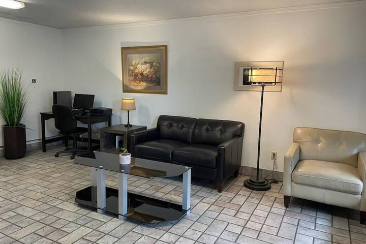 Premier Inns Thousand Oaks