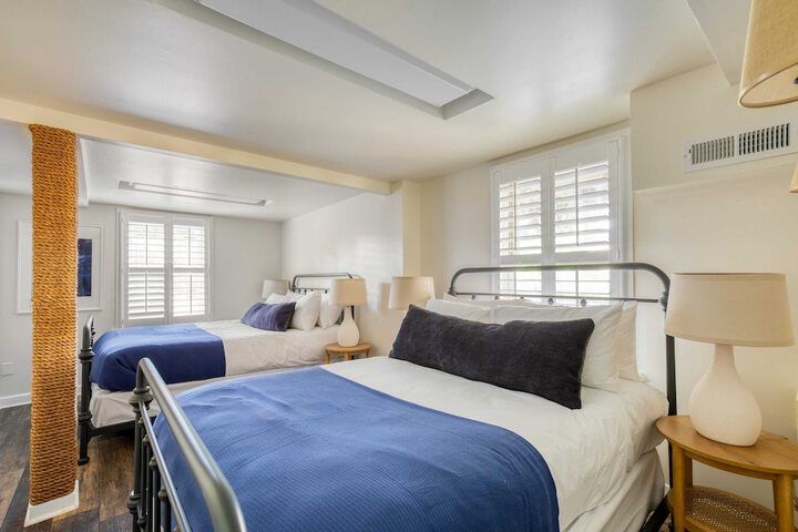 Palmetto by Avantstay Gorgeous Character Home w / Pool Sun Room & Pool Table!