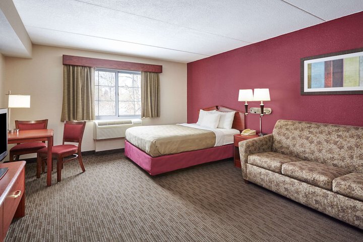 Room 12 of 15