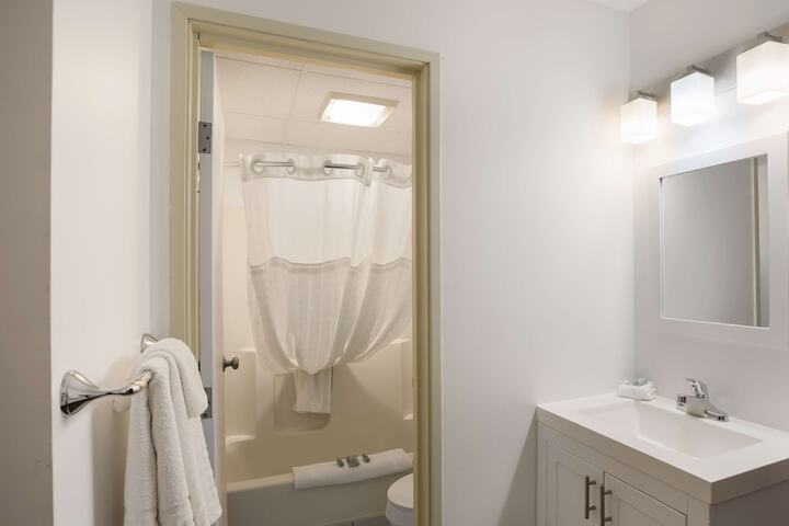 Room 12 of 29