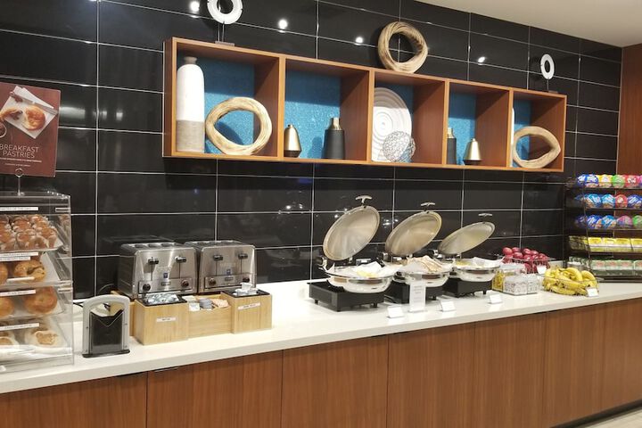 Breakfast/Coffee Service 21 of 22