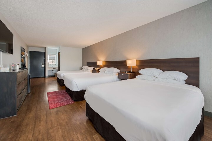 Room 21 of 43