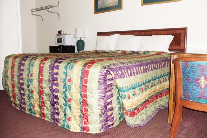 Antlers Budget Inn